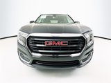 Used 2024 GMC Terrain SLE image 2