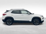 Used 2021 Chevrolet TrailBlazer LT w/ Convenience Package image 3