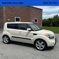Used 2011 Kia Soul ! w/ Premium Pkg image 2