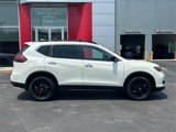 Used 2018 Nissan Rogue SV image 5