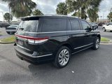 Used 2022 Lincoln Navigator Reserve image 6