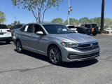 Used 2023 Volkswagen Jetta SE image 6