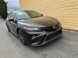 Used 2021 Toyota Camry SE image 3
