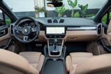 Used 2021 Porsche Cayenne Turbo image 4