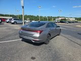 Used 2022 Hyundai Elantra SEL w/ Preferred Accessory Package image 3