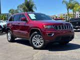 Used 2021 Jeep Grand Cherokee Laredo image 2