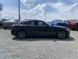 Used 2017 Alfa Romeo Giulia image 2