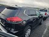 Used 2017 Nissan Rogue S w/ Appearance Package image 3