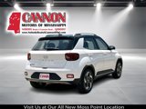 Used 2023 Hyundai Venue Limited image 5