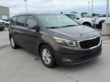 Used 2017 Kia Sedona LX w/ LX Essentials Premium Package image 2