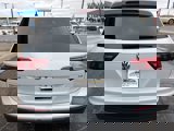 Used 2018 Volkswagen Tiguan SEL image 3