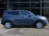 Used 2022 Kia Soul LX image 4