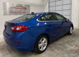 Used 2017 Chevrolet Cruze LT image 3