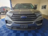 Used 2022 Ford Explorer XLT image 2