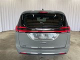Used 2023 Chrysler Pacifica Touring-L image 5