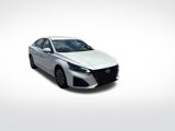 Used 2023 Nissan Altima 2.5 SV image 3