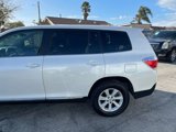 Used 2012 Toyota Highlander FWD image 5