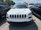 Used 2017 Jeep Cherokee Latitude w/ True North Edition image 2