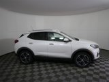 Used 2020 Buick Encore GX Essence image 2