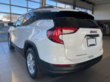Used 2022 GMC Terrain SLE w/ Driver Convenience Package image 4