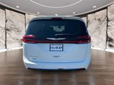 Used 2022 Chrysler Pacifica Touring-L image 4
