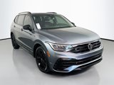 Used 2022 Volkswagen Tiguan SE R-Line image 3