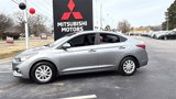 Used 2022 Hyundai Accent SEL image 2