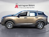New 2025 Nissan Kicks S image 2