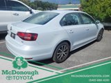 Used 2017 Volkswagen Jetta SE image 3