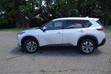 Used 2022 Nissan Rogue SV image 4