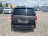 Used 2017 Dodge Grand Caravan SE image 5