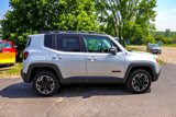 Used 2017 Jeep Renegade Trailhawk image 2