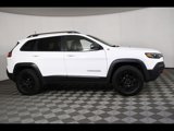 Used 2019 Jeep Cherokee Trailhawk image 2