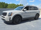 Used 2021 Kia Telluride SX w/ SX Prestige Package image 3