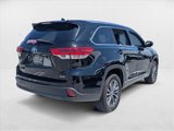 Used 2019 Toyota Highlander XLE image 5