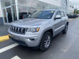 Used 2018 Jeep Grand Cherokee Laredo image 4
