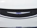 Used 2019 Chrysler Pacifica Touring-L image 4