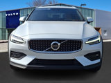 Certified 2024 Volvo V60 B5 Cross Country Plus image 2
