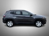 Used 2022 Jeep Compass Latitude image 4