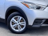 Used 2020 Nissan Kicks S image 4