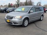 Used 2014 Chrysler Town & Country Touring image 4