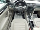 Used 2017 Volkswagen Passat 3.6 SEL Premium image 5