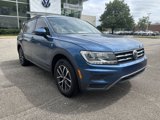 Certified 2019 Volkswagen Tiguan SE w/ Panoramic Sunroof Package image 4