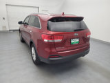 Used 2017 Kia Sorento LX w/ LX Convenience Package image 5