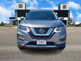 Used 2018 Nissan Rogue SV image 3