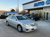 Used 2010 Toyota Camry LE image 3