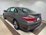 Used 2017 Toyota Camry SE image 3
