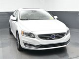 Used 2018 Volvo S60 T5 Inscription image 2