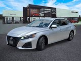 Used 2023 Nissan Altima 2.5 SV image 3