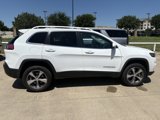 Used 2019 Jeep Cherokee Limited w/ Luxury Group image 3
